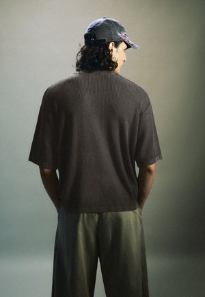 Bershka, - T-shirt z nadrukiem