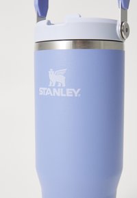 Stanley THE ICEFLOW™ FLIP STRAW 0.89L UNISEX - Drink bottle - hydrangea