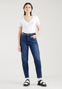 Levi's® - VNECK TEE 2 PACK  - Basic T-shirt - white/caviar Thumbnail Image 1