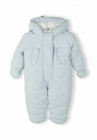 Lichtblauwe gewatteerde baby sneeuwpak met capuchon, wanten bevestigd aan de mouwen en drukknoopzakken op de voorkant van de borst.