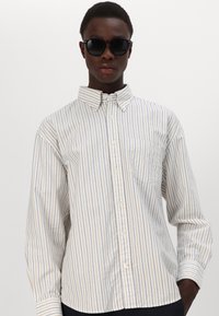 GANT 75TH ANNIVERSARY CAPSULE - REL HERITAGE OXFORD STRIPE SHIRT - Gombos blúz - eggshell