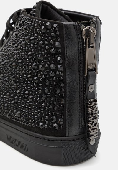 MOSCHINO UOMO - High-top trainers - nero