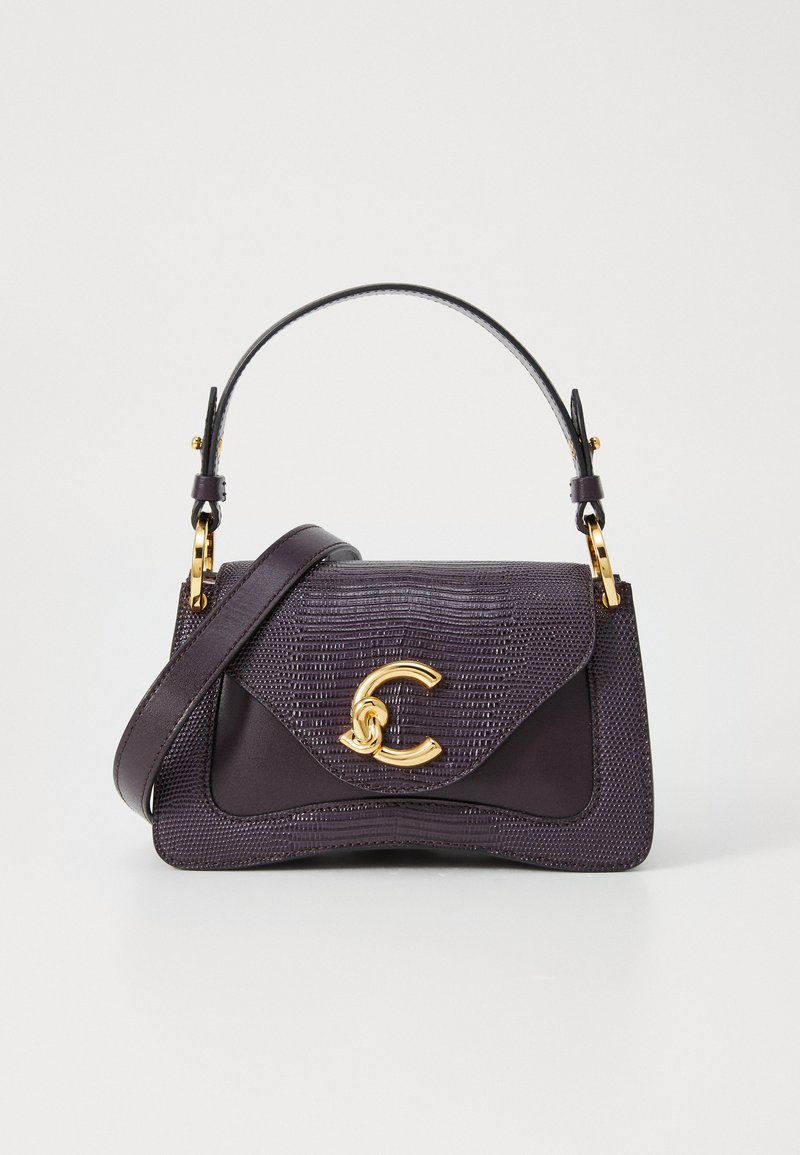 Borsa a mano viola in pelle strutturata con chiusura in metallo dorato, forma rigida, manico superiore e tracolla staccabile.