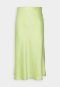 Jupe midi en satin vert clair avec une finition lisse et une légère évasement à l'ourlet, présentée sur un fond blanc uni.