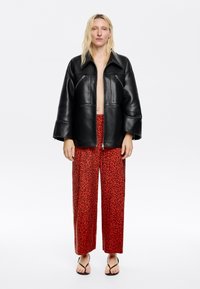 Bimba Y Lola Kelnės - animalspots rojo