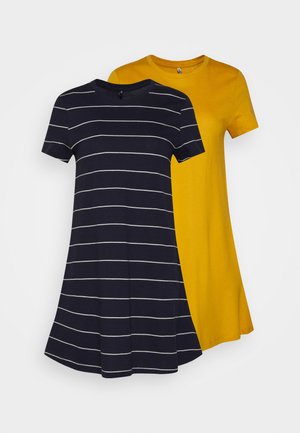 Dois vestidos curtos: um em azul-marinho com riscas brancas, o outro amarelo sólido. Ambos têm mangas curtas e um corte descontraído. Material de algodão suave.