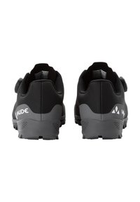 Schwarze Sportschuhe mit strukturiertem Obermaterial und grauen Akzenten. Ausgestattet mit einem BOA-Schnürsystem und einer robusten Laufsohle für optimalen Grip.