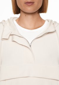 OYSHO SOFT-TOUCH WITH ZIP - Melegítőfelső - beige