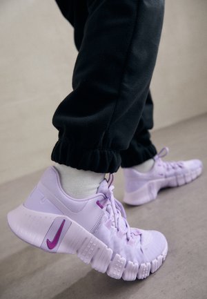 Nike Performance FREE METCON 5 - Treenikenkä - lilac bloom/vivid purple/barely grape