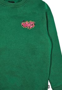 Sudadera verde de algodón, con un colorido logo "VANS" bordado en el pecho. Cuello y puños acanalados, ajuste estándar.