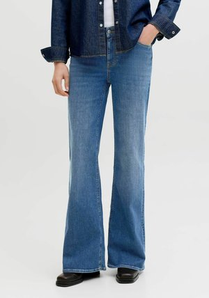 Tiesaus kirpimo džinsai - medium blue denim