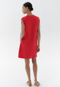 Caroll PAMELA - Vestido informal - rouge