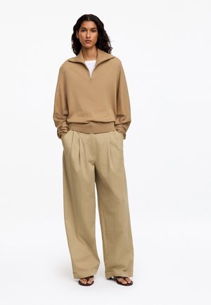 ARKET, ARKET RELAXED CHINO TROUSERS - Pantalon classique - beige