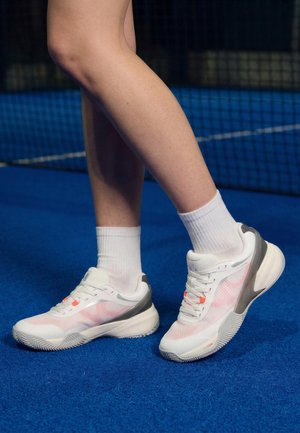OYSHO PADEL TRAINERS OY-DS 500  11125780 - Obuća za padel - white