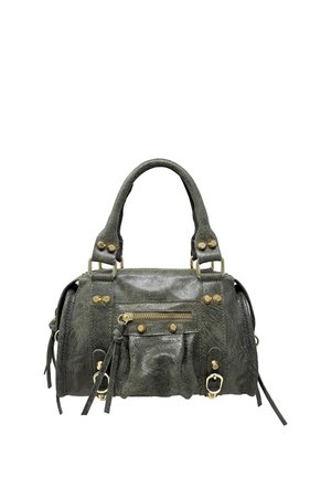 Borsa a mano in pelle nera di media grandezza con due manici, tasca frontale con cerniera, borchie color oro, fibbie e nappine decorative in pelle.