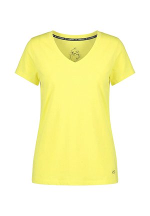 Geel dames T-shirt met korte mouwen en V-hals, met een klein zwart logo nabij de zoom en een illustratie van een kattengezicht in de hals.