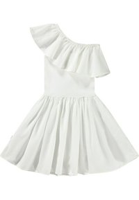 Vit off-shoulder klänning med volangärmar, figursydd överdel och en utsvängd, plisserad kjol. Tillverkad av lättviktig tyg.
