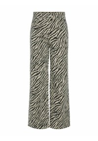 Neizvēlēts, chanterelle