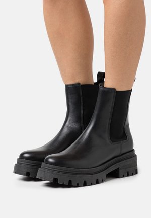 Tamaris Stivaletti con plateau - black