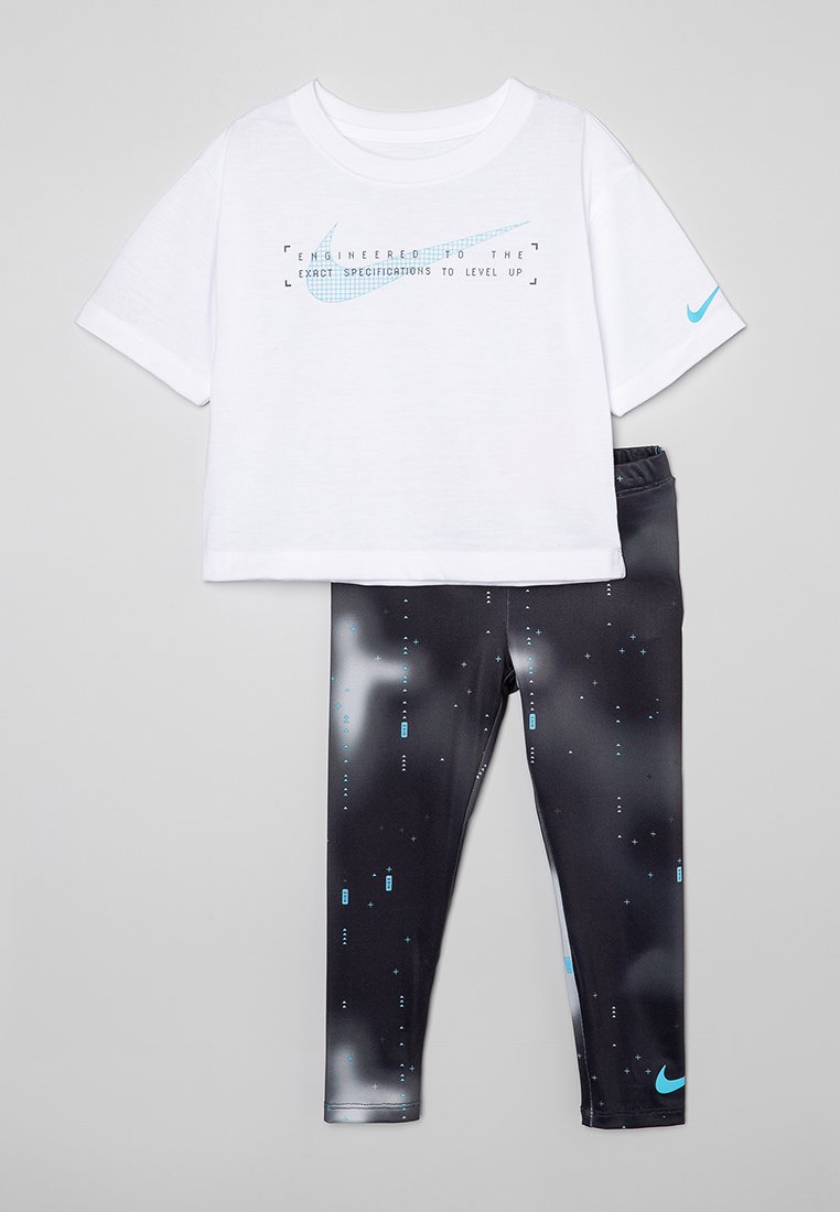Nike Sportswear Camiseta estampada - Imagen 1