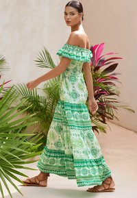 Lipsy REGULAR FIT - Maxi-jurk - green