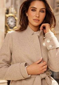 Lipsy TAILORED  - REGULAR FIT - Klasikinis paltas - cream