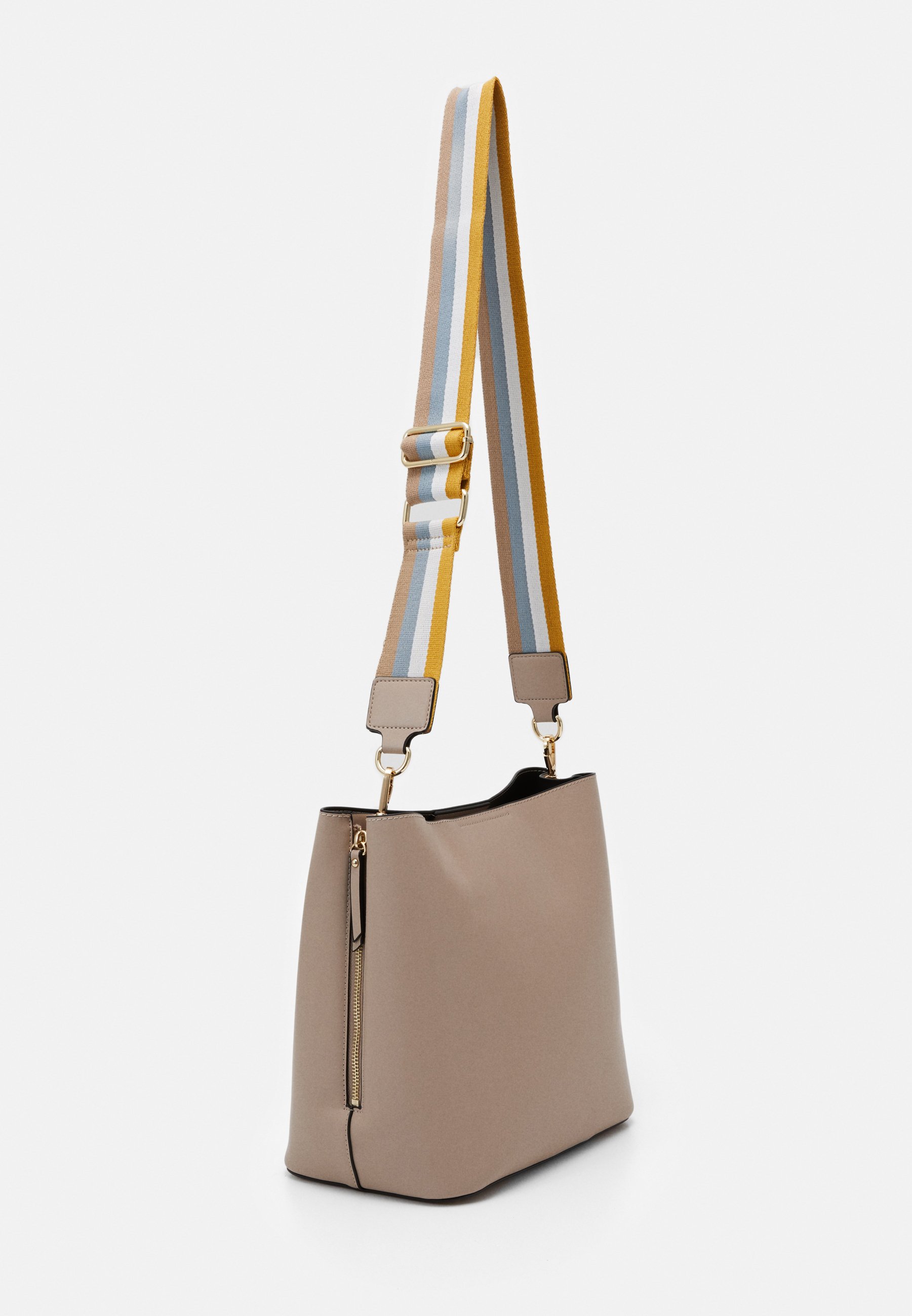 Seidenfelt KERAVA SET Håndveske light taupe Zalando.no Seidenfelt ARENDAL Håndveske almond Zalando.no