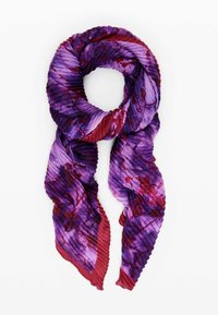 Écharpe texturée violette et rouge avec un design plissé, ornée d'un motif floral dans des nuances variées de violet et de rouge, en tissu léger.