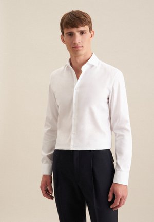 Seidensticker SLIM FIT - Business skjorter - white