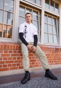 Champion BASKETBALL LONG SLEEVE - Pitkähihainen paita - white