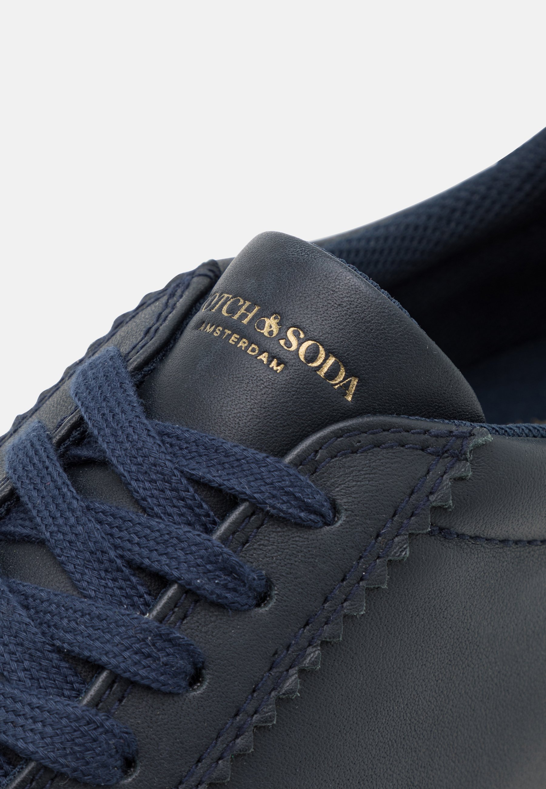 smart navy trainers