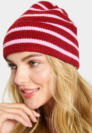 Saint Tropez AFBISZ  - Beanie - equestrian red