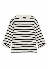 Chemise blanche à manches longues côtelée avec des rayures horizontales noires et des détails de boutons sur les manches retroussées.