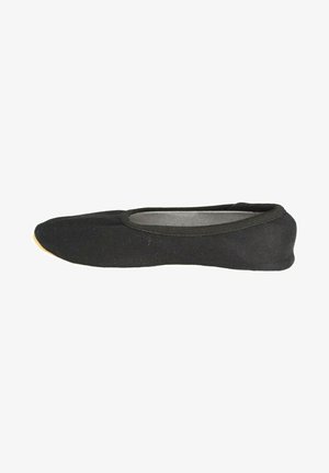 Schwarzer Stoff-Ballerina mit runder Zehenpartie, elastischem Rand und strukturiertem Oberfläche; verfügt über eine schmale, flexible Sohle in einer kontrastierenden gelben Farbe.
