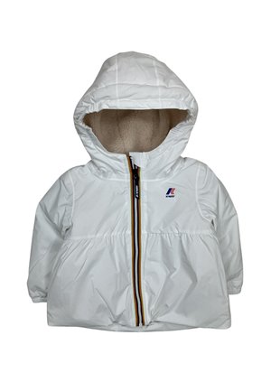 Giacca bianca con cappuccio per bambini, cerniera frontale, polsini elastici, fodera in pile e piccolo logo K-Way sul petto.