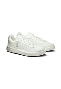 On THE ROGER ADVANTAGE - Trainers - white   white