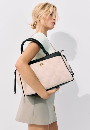 Stradivarius, CITY BAG WITH FLAP - Cabas - beige