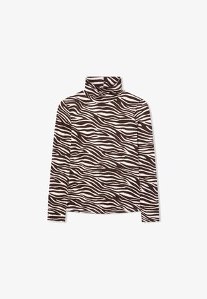 Maglione a collo alto a strisce zebra marrone e crema, maniche lunghe, tessuto morbido, design leggermente aderente, con colletto alto.