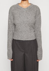 NA-KD Maglione - grey