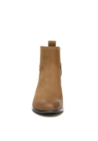 Braune Leder-Ankle-Boots mit glatter Oberfläche, runder Zehenform und einer Zuglasche an der Rückseite. Mit dezenten Nahtdetails an der Seite gestaltet.
