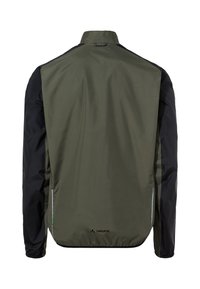 Veste coupe-vent verte et noire avec un col montant, des poignets élastiques, des bandes réfléchissantes et un logo à l'ourlet. Matériau lisse et léger.