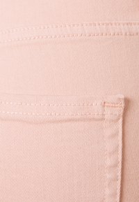 ONLY ONLBLUSH ANKRAW - Calças de ganga de corte skinny - misty rose