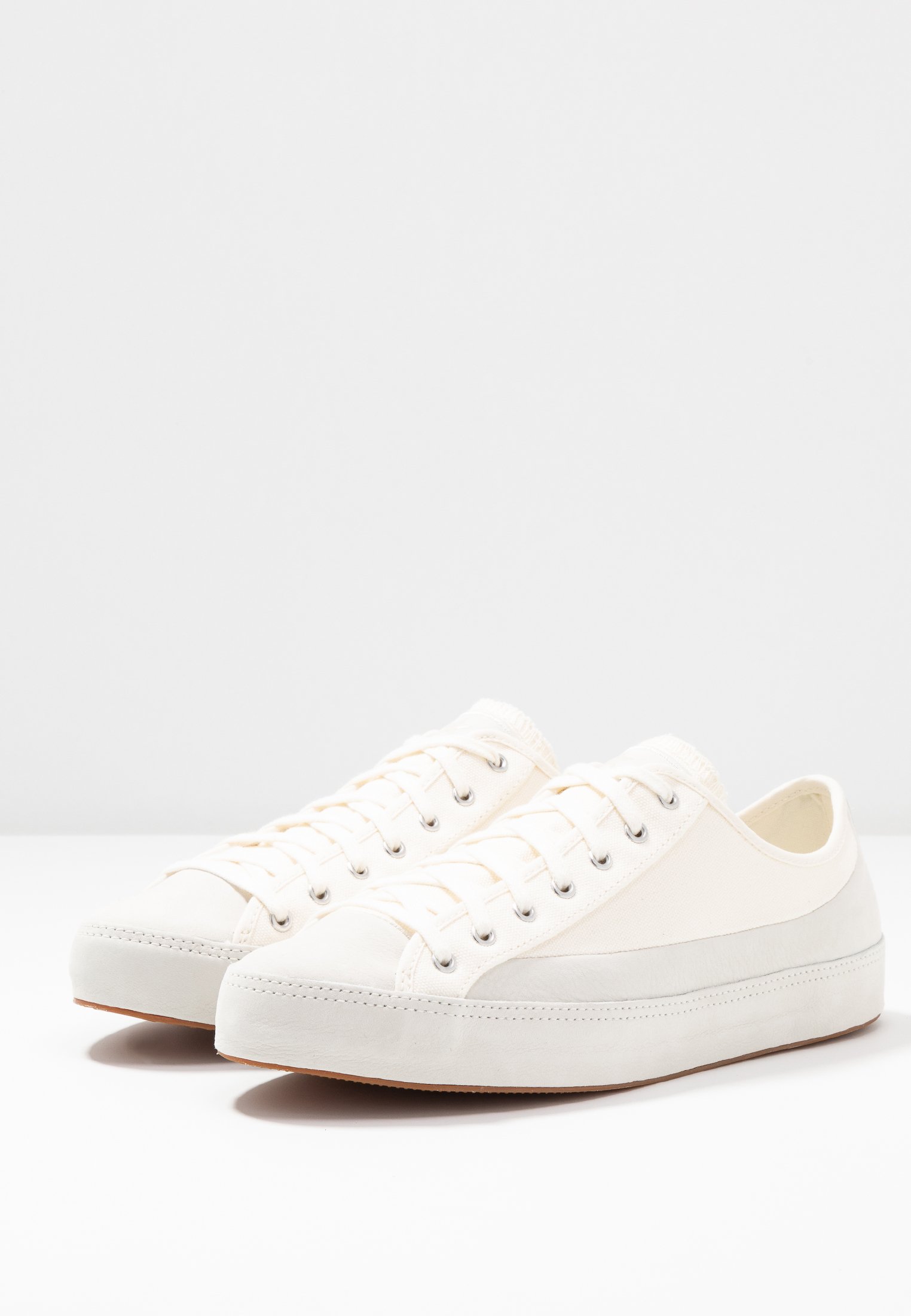 converse sasha ox black leopard