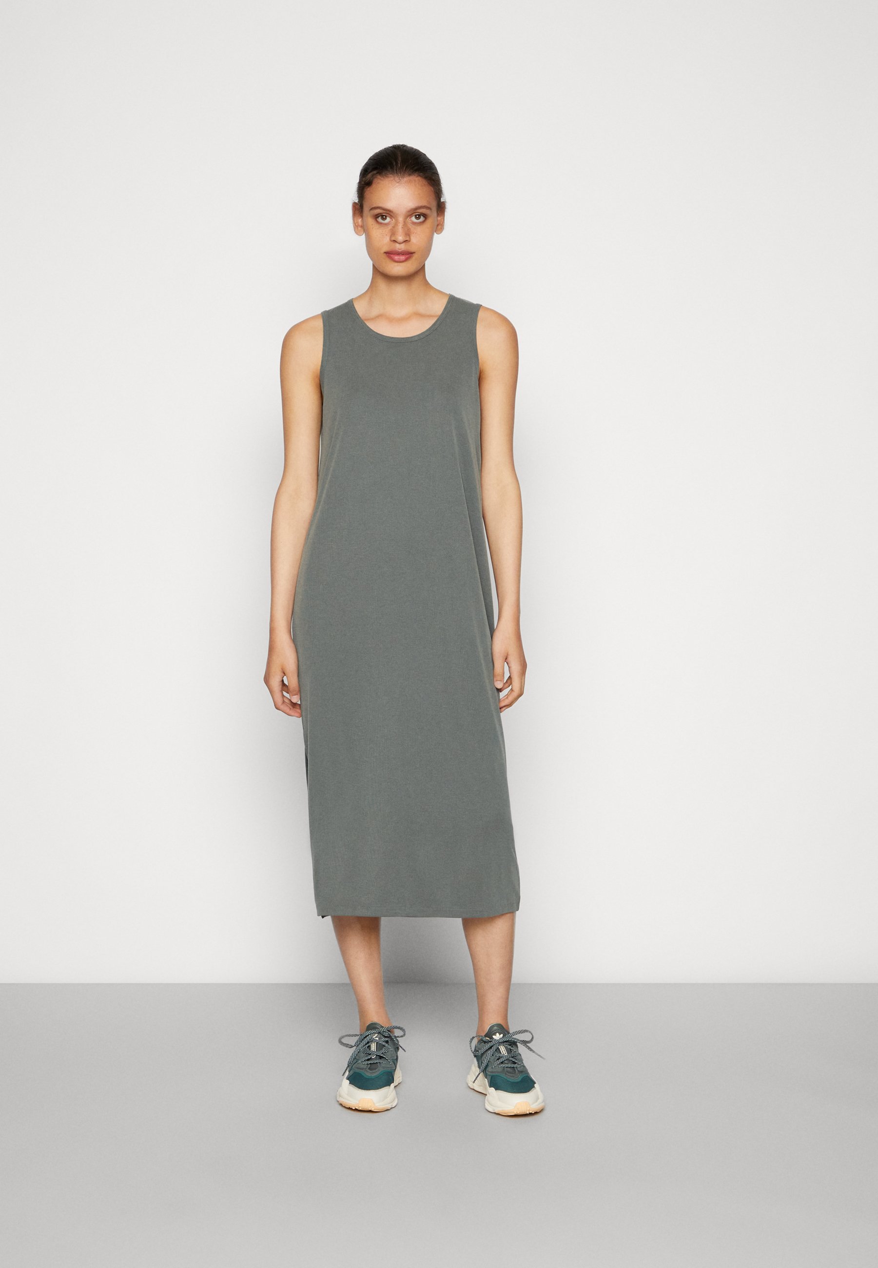 Opus WEMME - Strickkleid - caper/oliv - Zalando.de