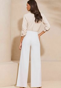 Lipsy Broek - white