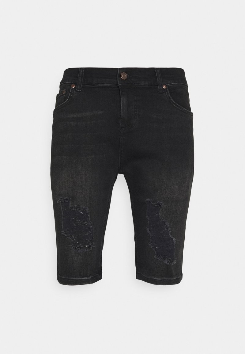Shorts en denim noir avec une finition délavée, présentant des empiècements usés sur le devant, une fermeture à bouton et un design classique à cinq poches.