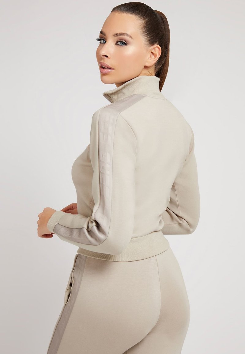 Damen Sweatshirts | Guess SCUBA Sweatjacke beige - QC29849 Damen Sweatshirts | Guess SCUBA Sweatjacke beige - QC29849