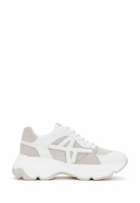 Chunky sneakers with white and light beige panels, mesh and synthetic upper, textured midsole, and rounded rubber outsole.