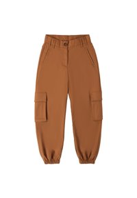 Bruine cargobroek met elastische manchetten, meerdere zijzakken en een knoopsluiting. Gladde textuur en relaxte pasvorm.