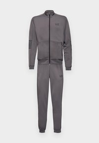 Selezionato, volcanic glass